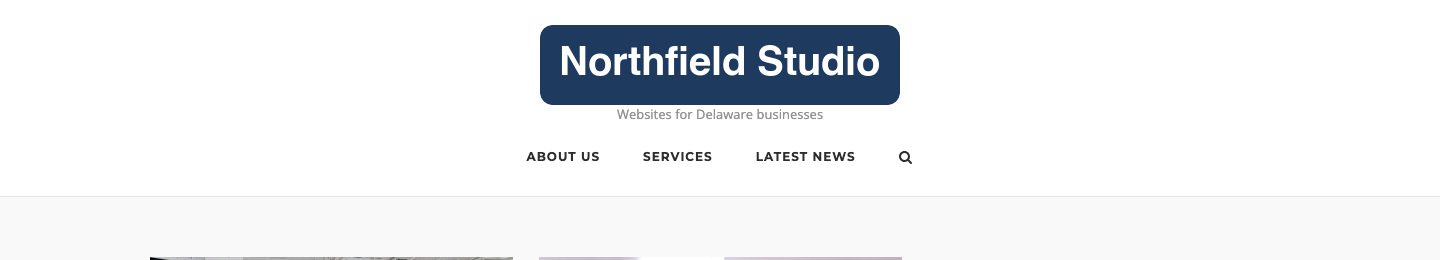 The Centered header layout with the logo above the menu