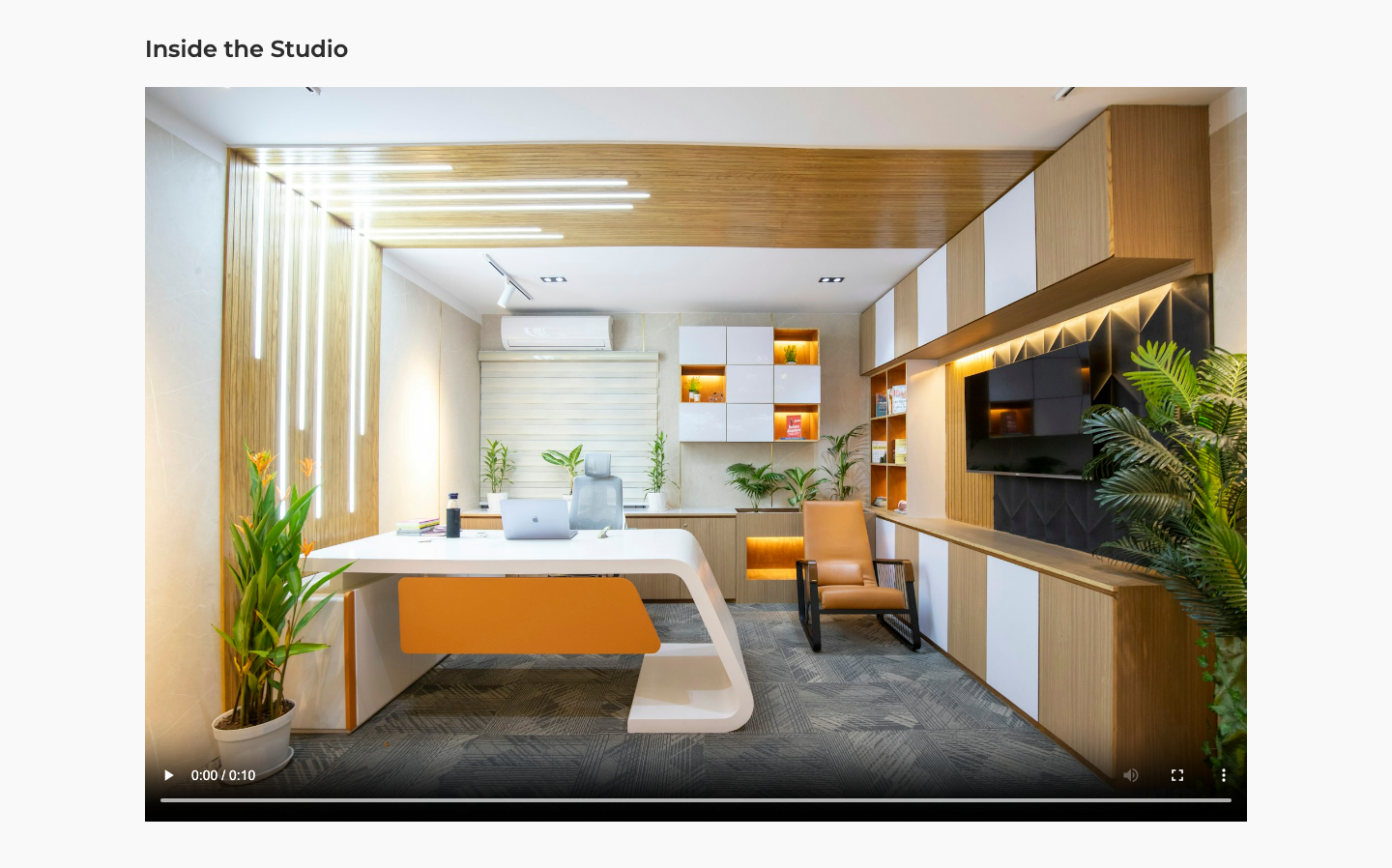 A video with its cover image and controls on the front end