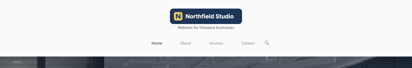 The Centered header layout with the logo above the menu